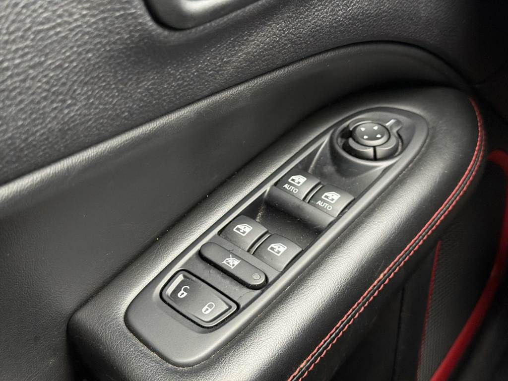 Thumbnail: 2018 Jeep Compass - 19