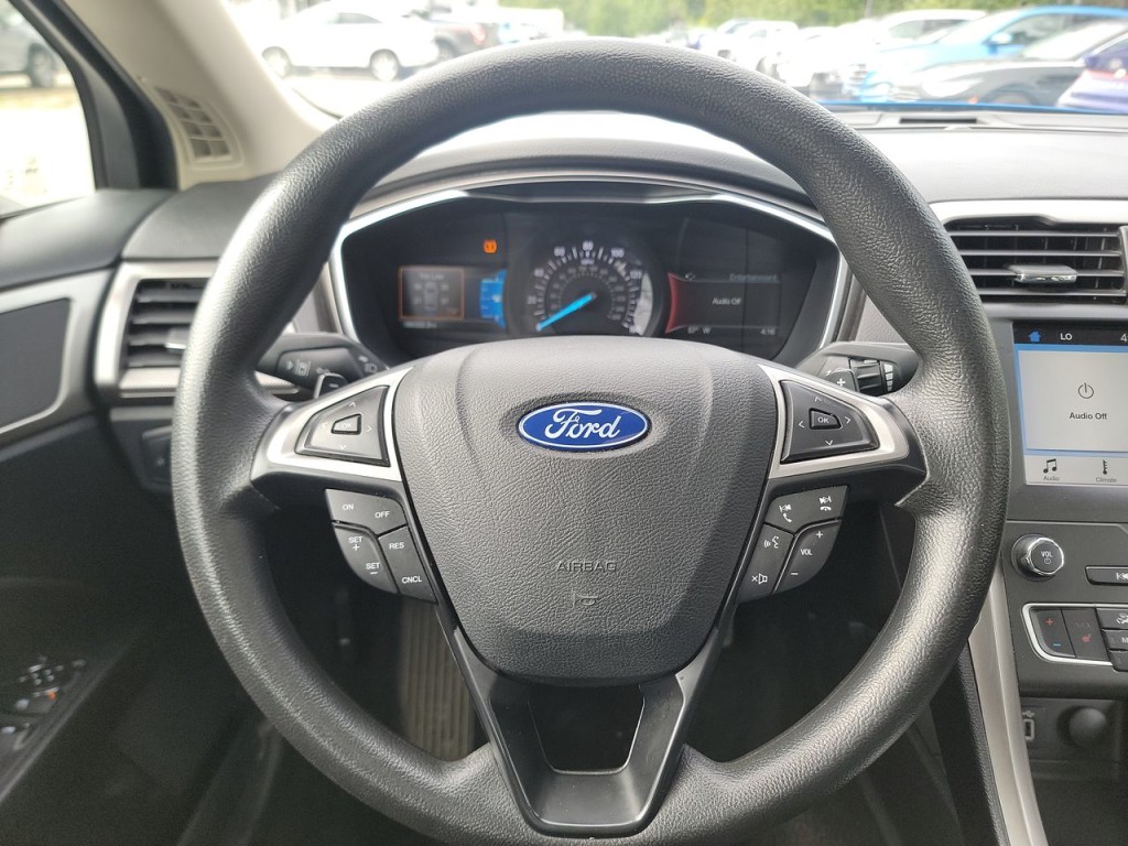 2019 Ford Fusion SE 2