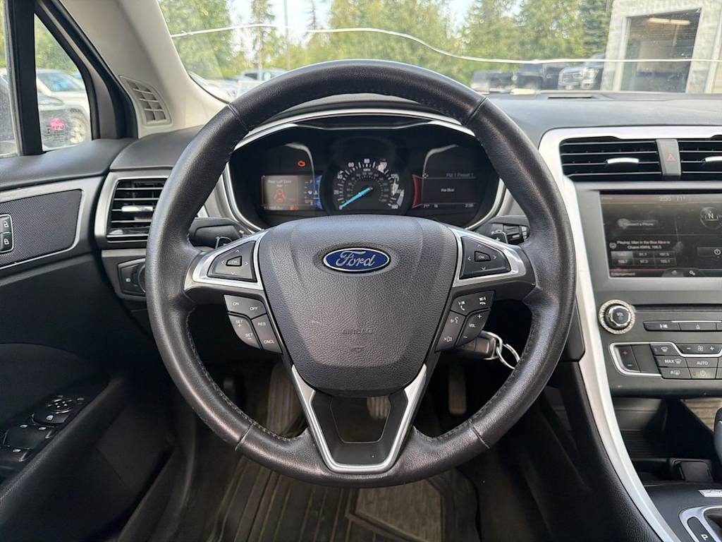 Thumbnail: 2016 Ford Fusion - 2