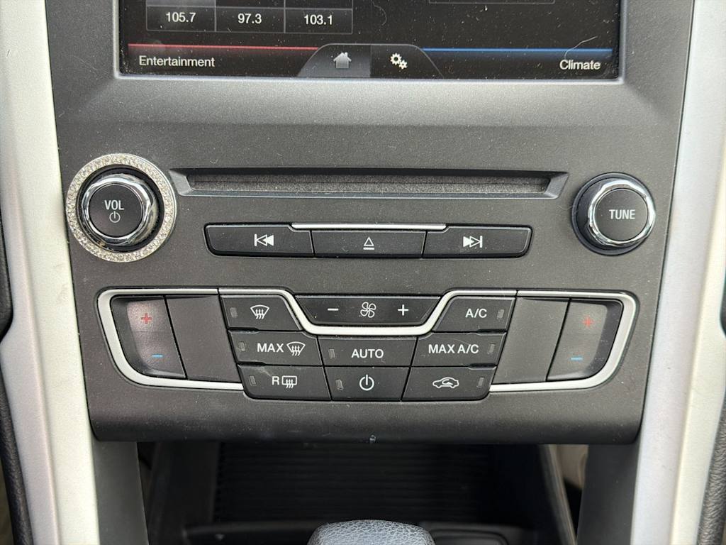 Thumbnail: 2016 Ford Fusion - 22