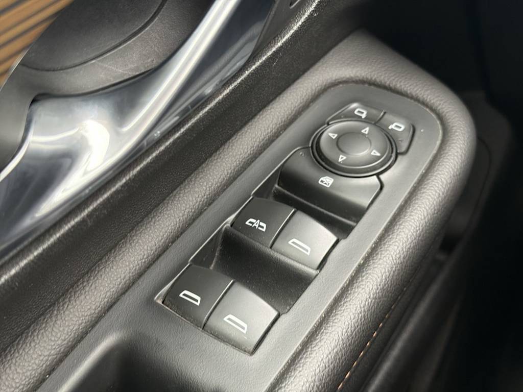 Thumbnail: 2019 GMC Terrain - 19