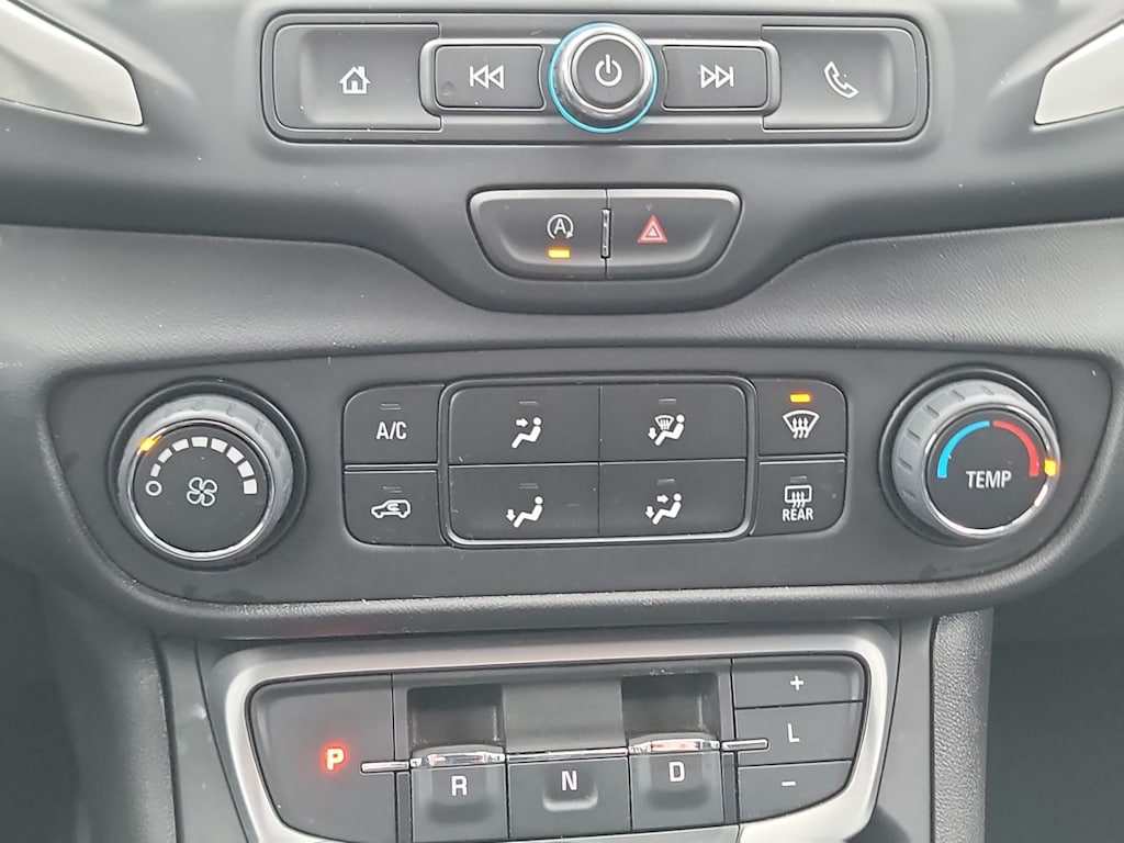 Thumbnail: 2024 GMC Terrain - 25