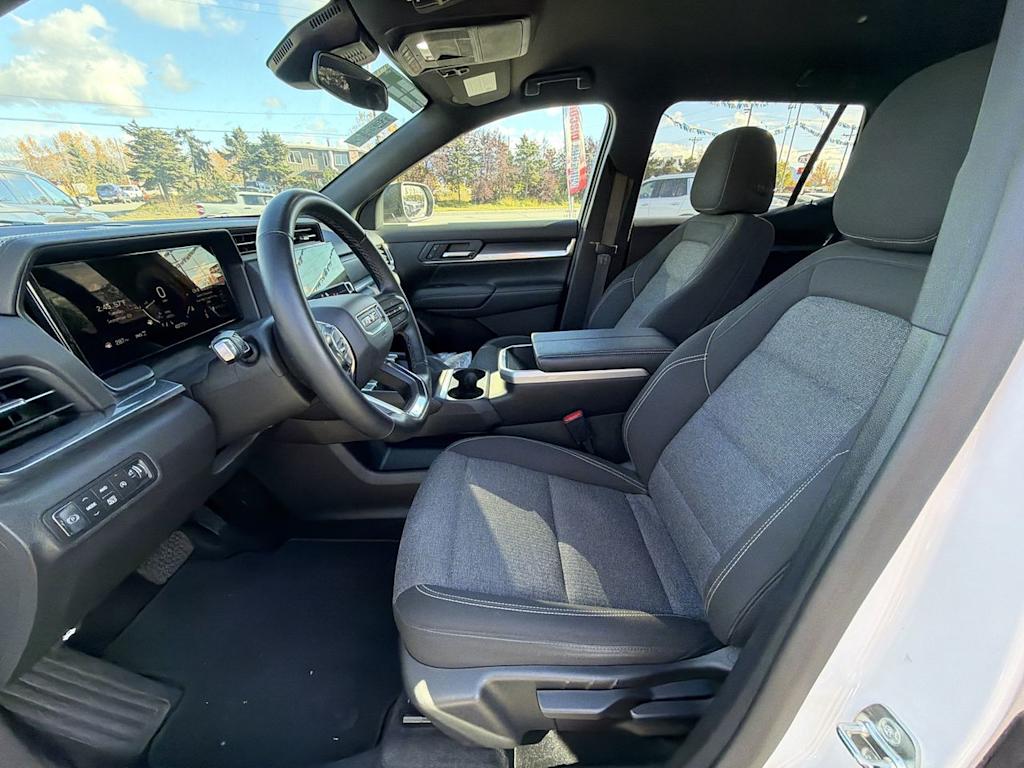 Thumbnail: 2025 GMC Terrain - 10