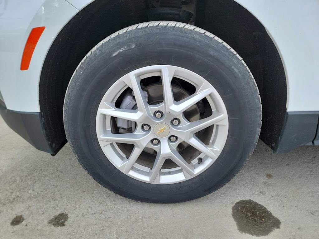 Thumbnail: 2023 Chevrolet Equinox - 8