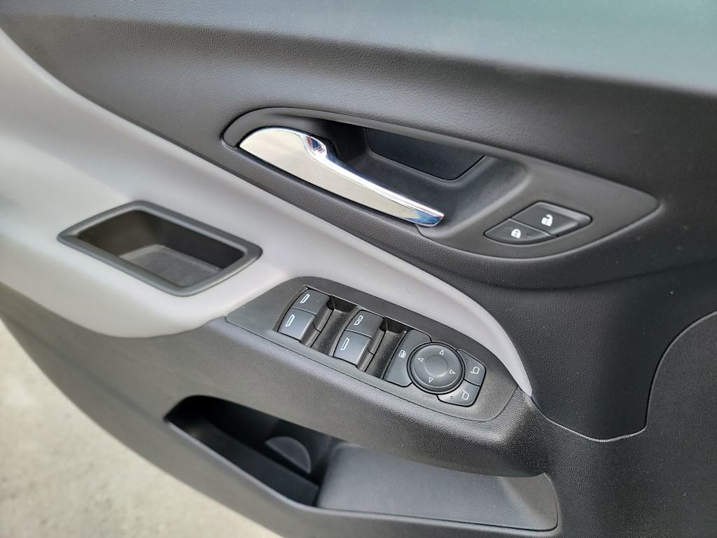 Thumbnail: 2023 Chevrolet Equinox - 23