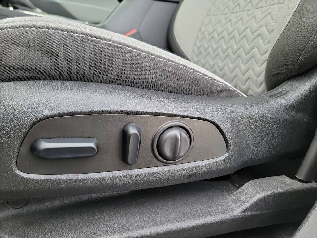 Thumbnail: 2023 Chevrolet Equinox - 24