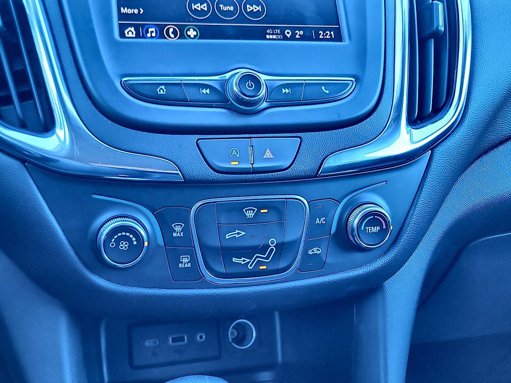 Thumbnail: 2023 Chevrolet Equinox - 25