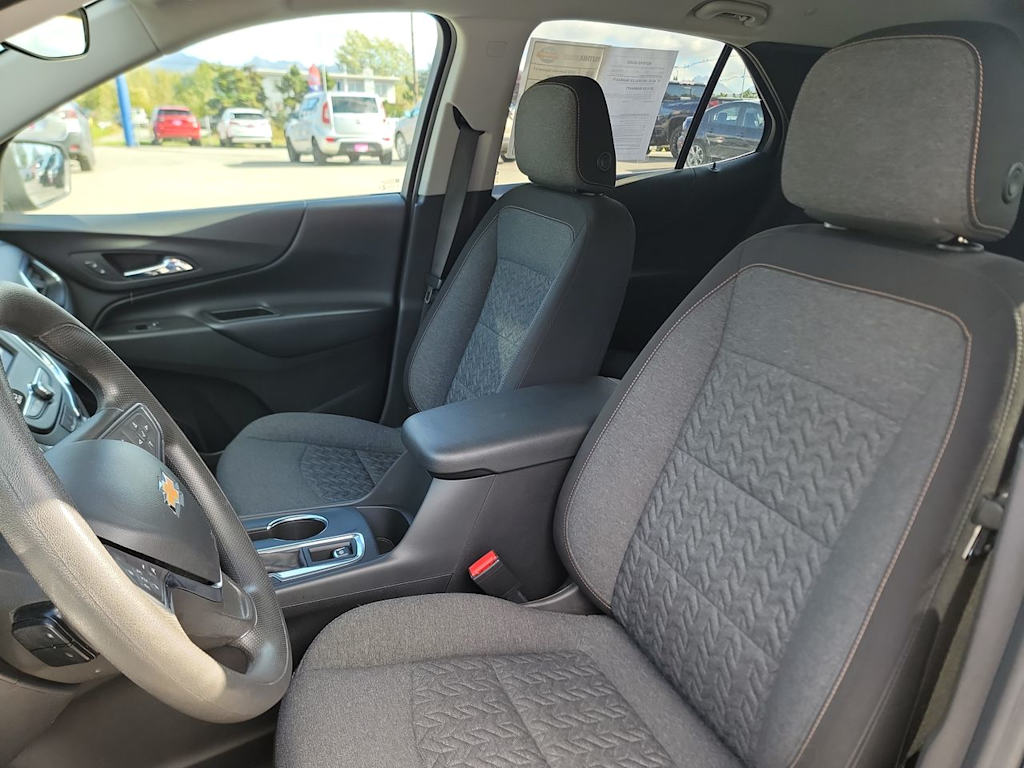 Thumbnail: 2022 Chevrolet Equinox - 10