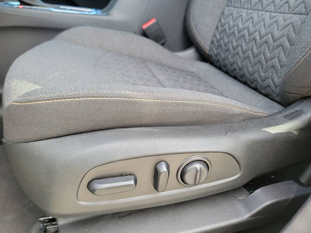 Thumbnail: 2022 Chevrolet Equinox - 24