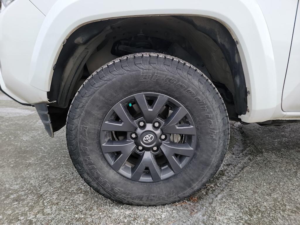 2022 Toyota Tacoma SR5 6