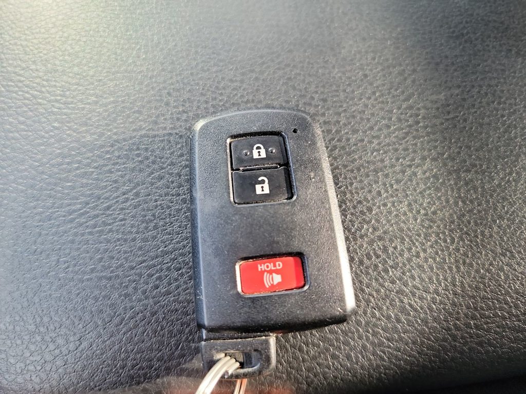 Thumbnail: 2023 Toyota Tacoma - 16