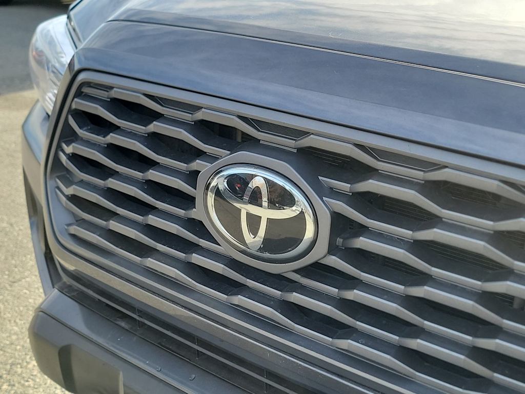 Thumbnail: 2023 Toyota Tacoma - 25