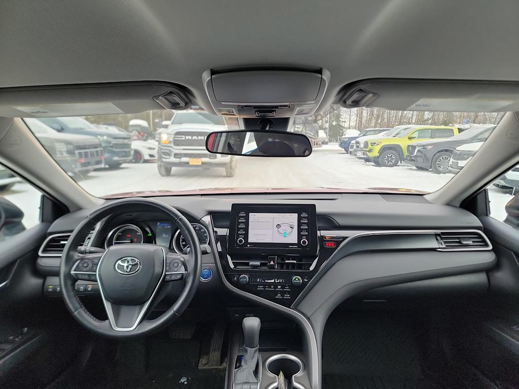 Thumbnail: 2022 Toyota Camry - 9