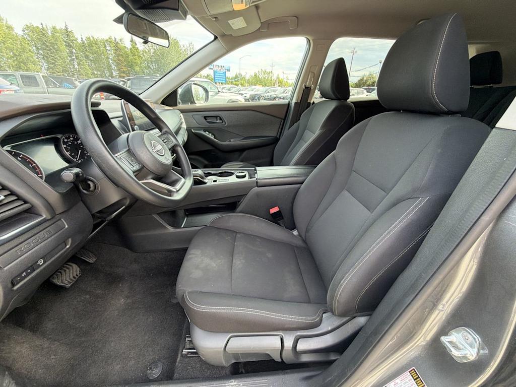 Thumbnail: 2023 Nissan Rogue - 9