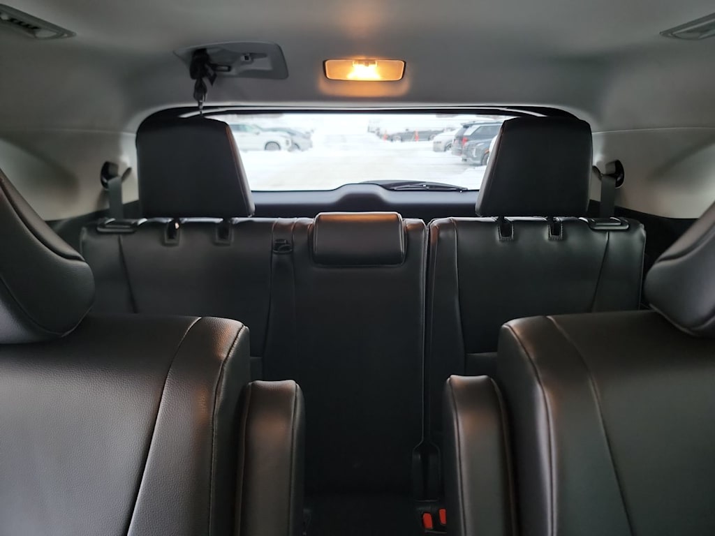 Thumbnail: 2023 Toyota Highlander - 12