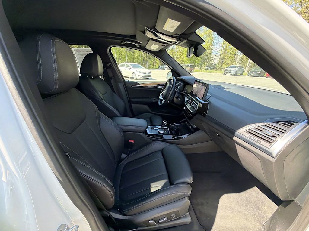 Thumbnail: 2024 BMW X3 - 10