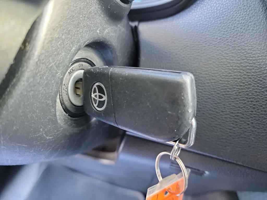 Thumbnail: 2021 Toyota Corolla - 16