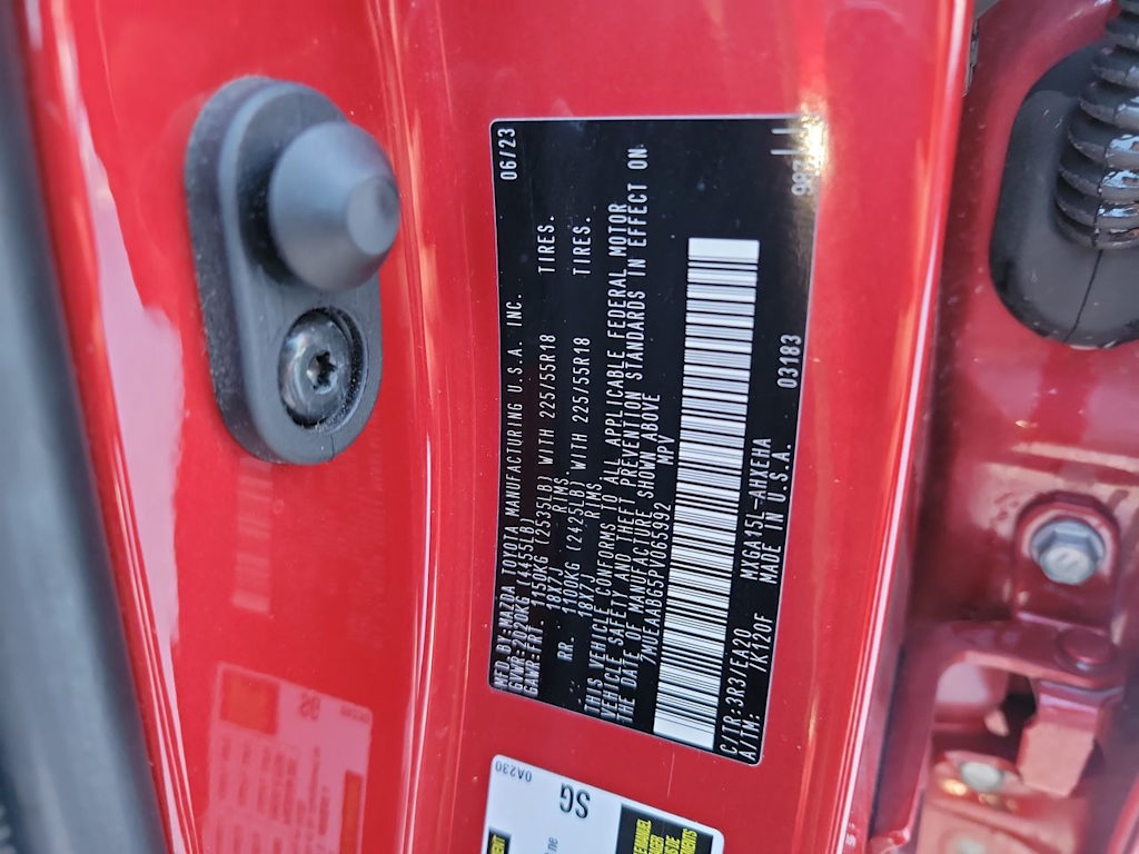 Thumbnail: 2023 Toyota Corolla Cross - 18