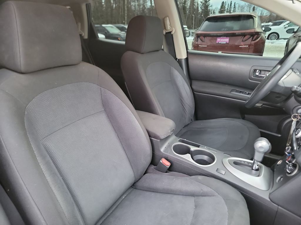 Thumbnail: 2015 Nissan Rogue - 10