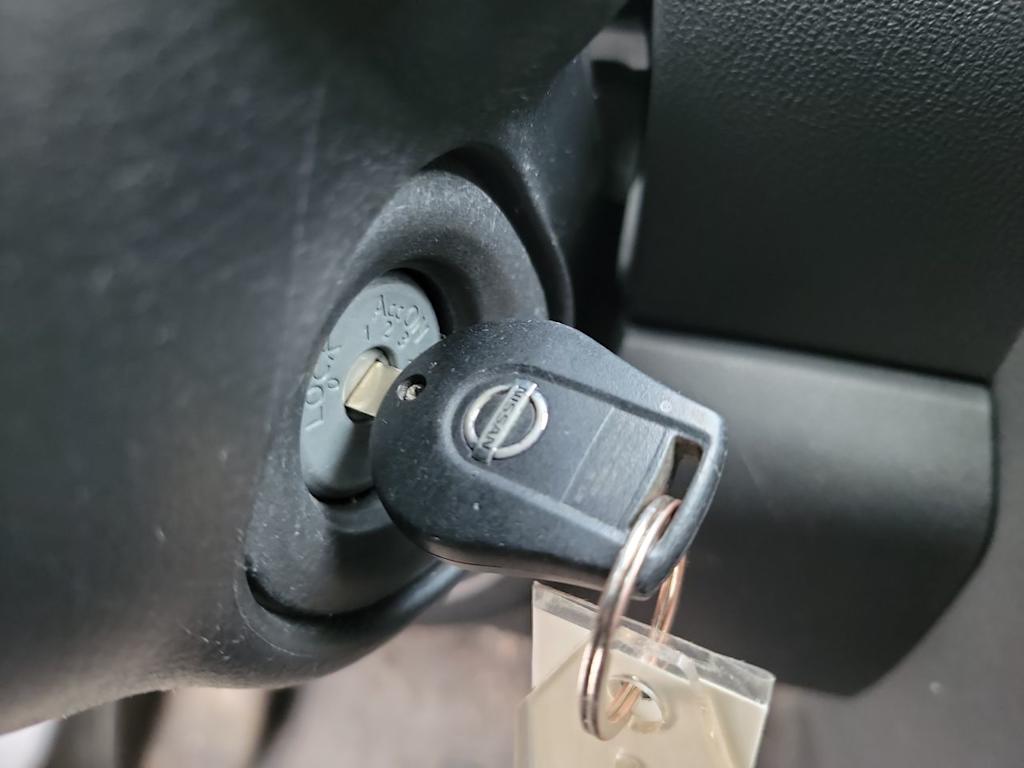 Thumbnail: 2015 Nissan Rogue - 15