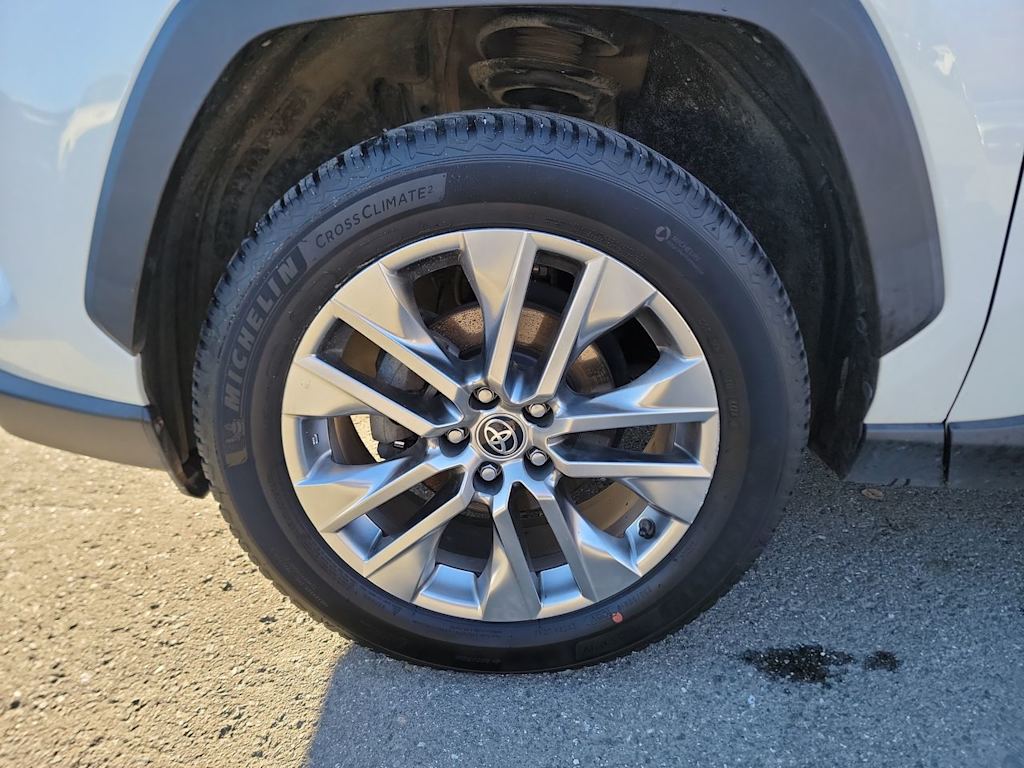 Thumbnail: 2021 Toyota RAV4 - 7