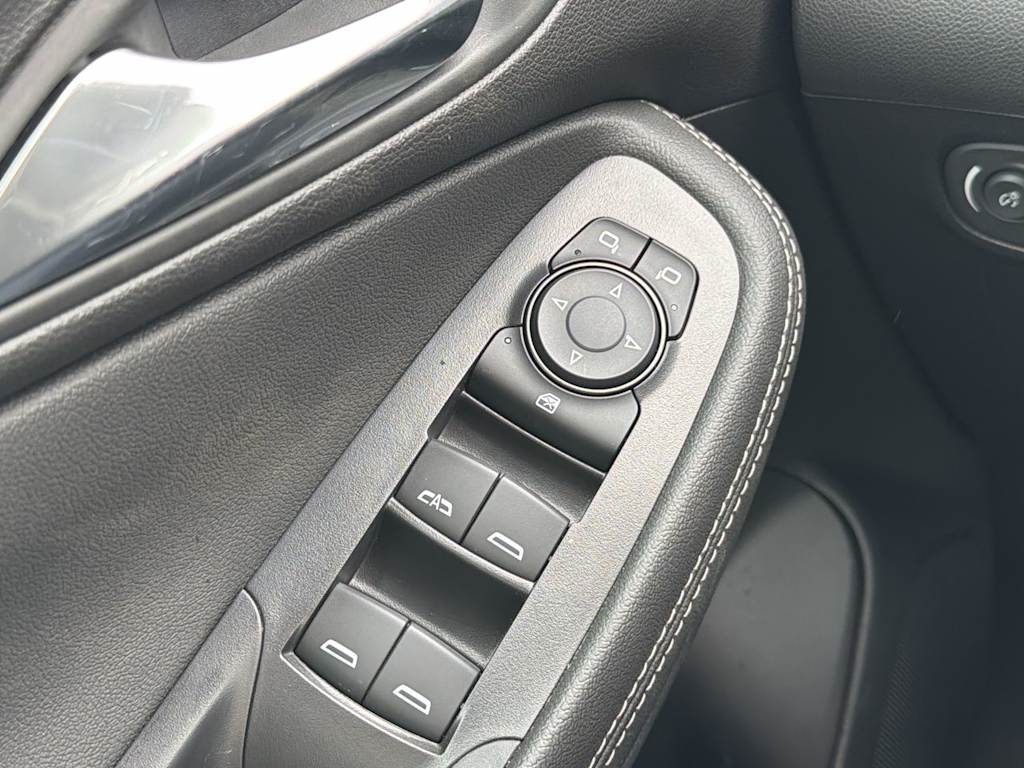 Thumbnail: 2025 Buick Encore GX - 19