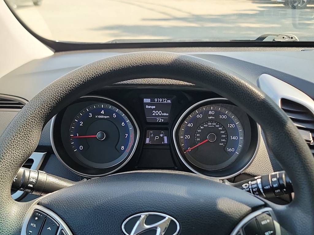 Thumbnail: 2016 Hyundai Elantra - 13