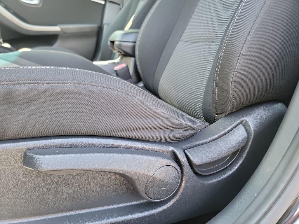 Thumbnail: 2016 Hyundai Elantra - 22