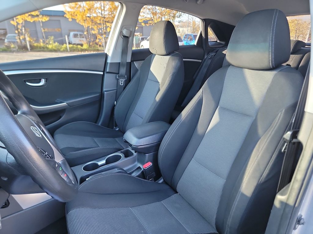 Thumbnail: 2014 Hyundai Elantra - 10