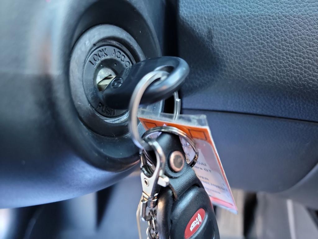 Thumbnail: 2014 Hyundai Elantra - 25
