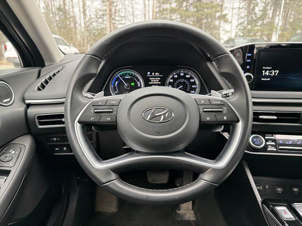 Thumbnail: 2023 Hyundai Sonata - 2