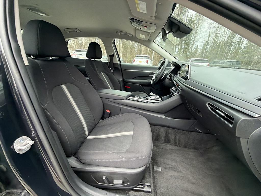 Thumbnail: 2023 Hyundai Sonata - 9