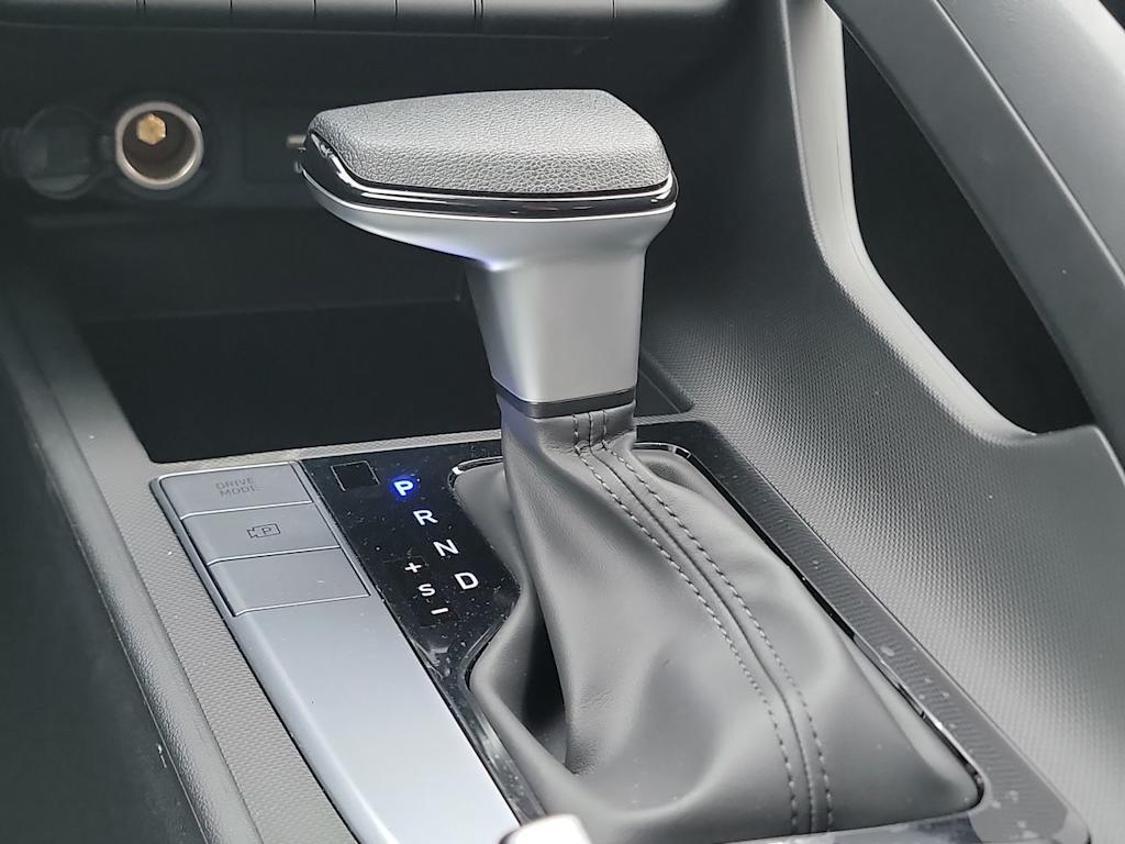 Thumbnail: 2026 Hyundai Elantra - 12