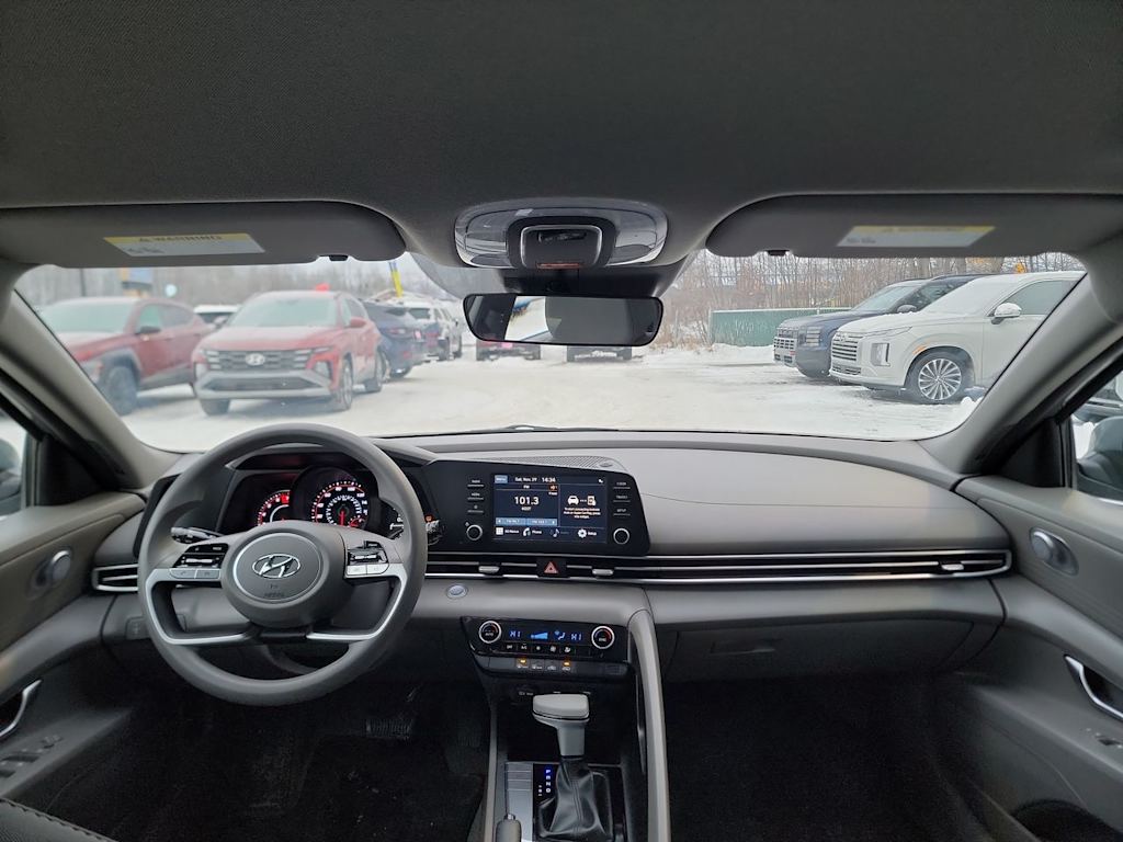 Thumbnail: 2023 Hyundai Elantra - 8