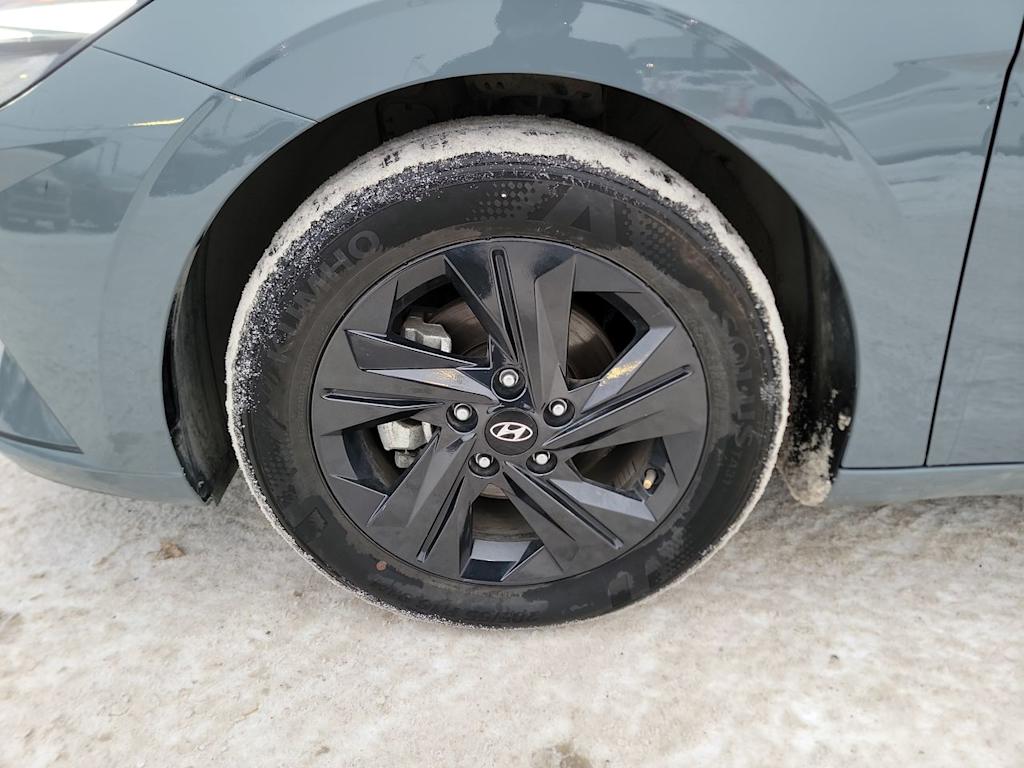 Thumbnail: 2023 Hyundai Elantra - 7