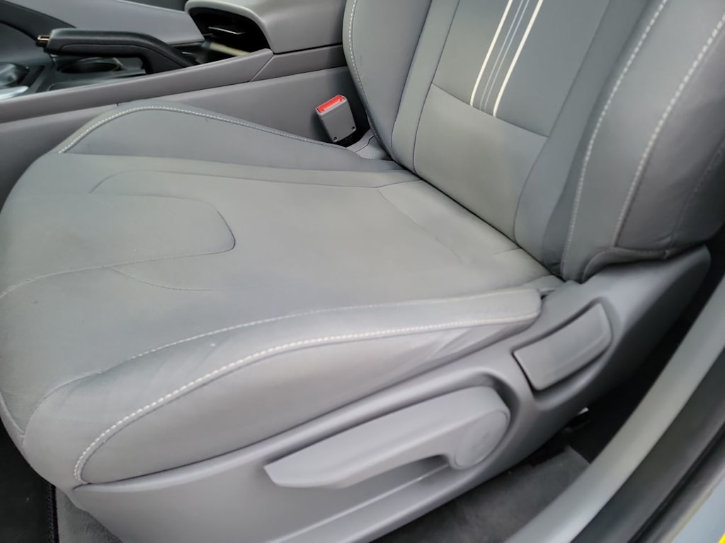 Thumbnail: 2023 Hyundai Elantra - 24