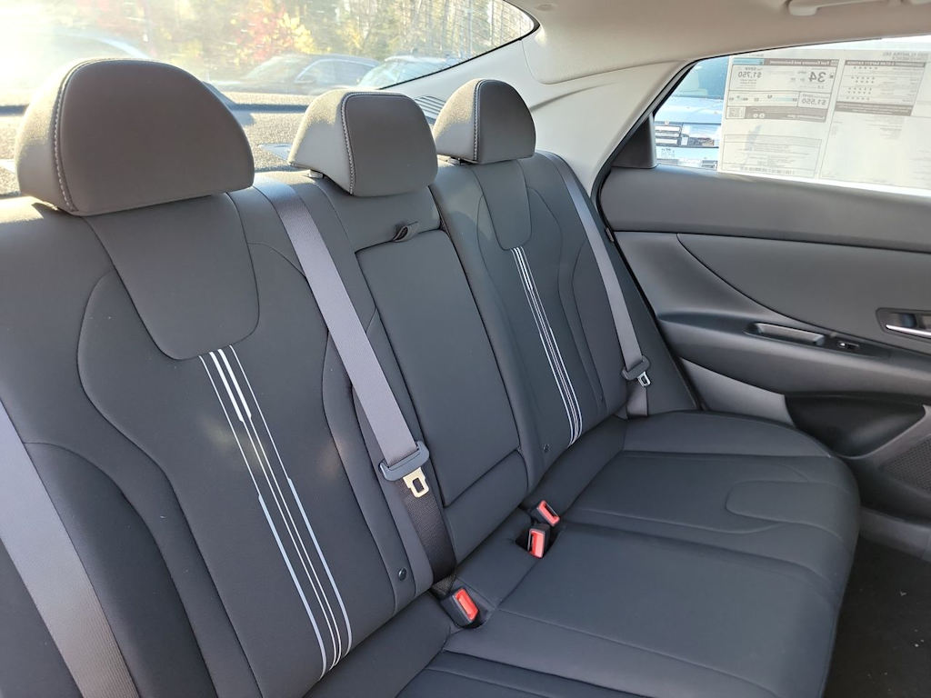 Thumbnail: 2025 Hyundai Elantra - 10