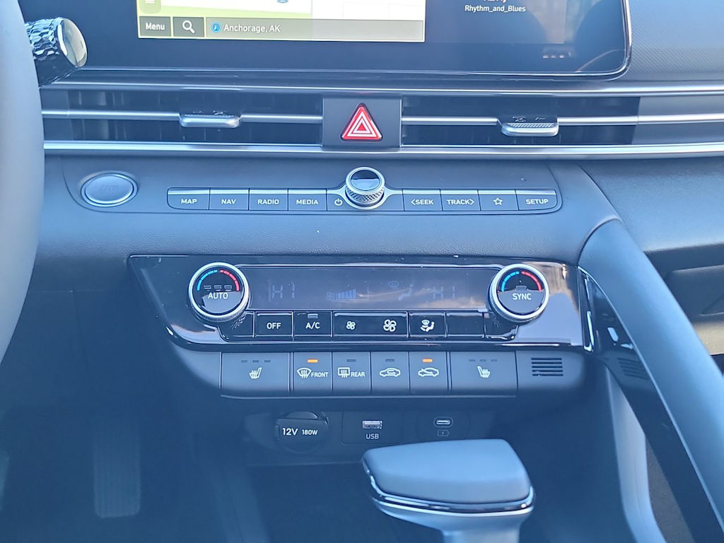 Thumbnail: 2025 Hyundai Elantra - 24