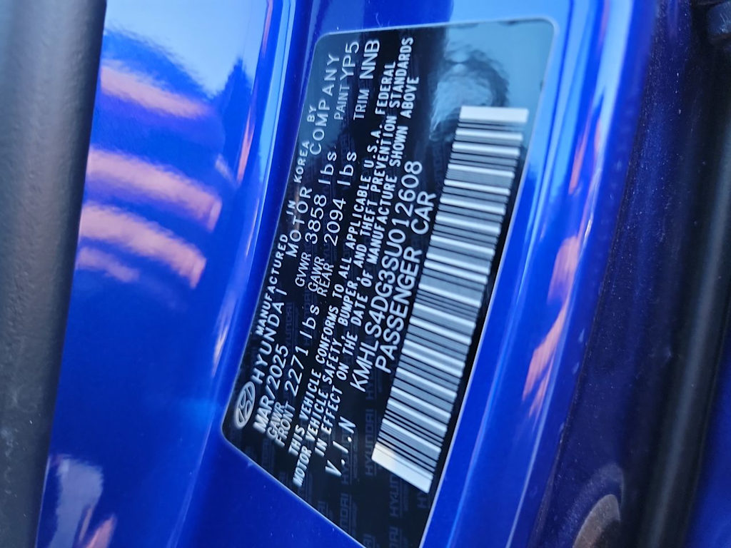 Thumbnail: 2025 Hyundai Elantra - 15