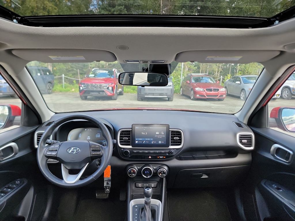 Thumbnail: 2023 Hyundai Venue - 11