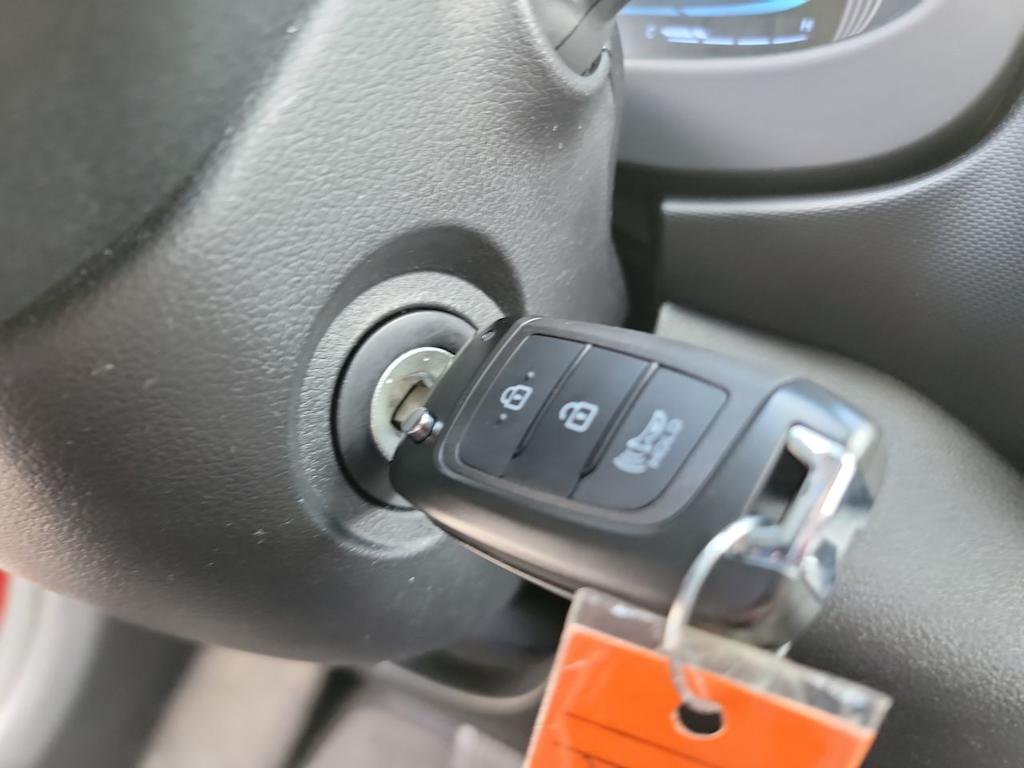 Thumbnail: 2023 Hyundai Venue - 26