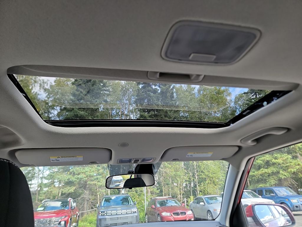 Thumbnail: 2023 Hyundai Venue - 25