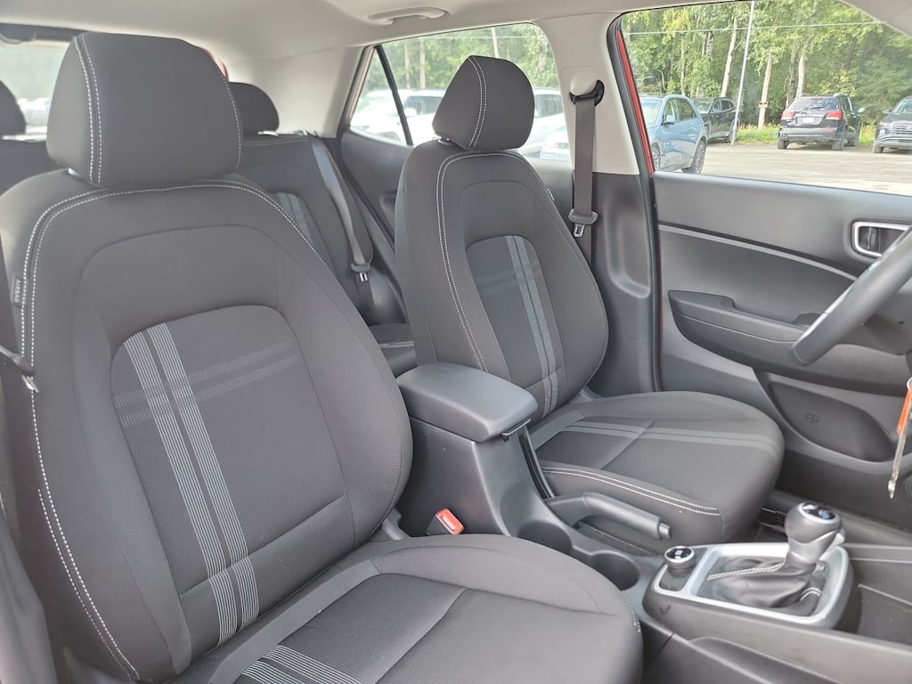 Thumbnail: 2023 Hyundai Venue - 9