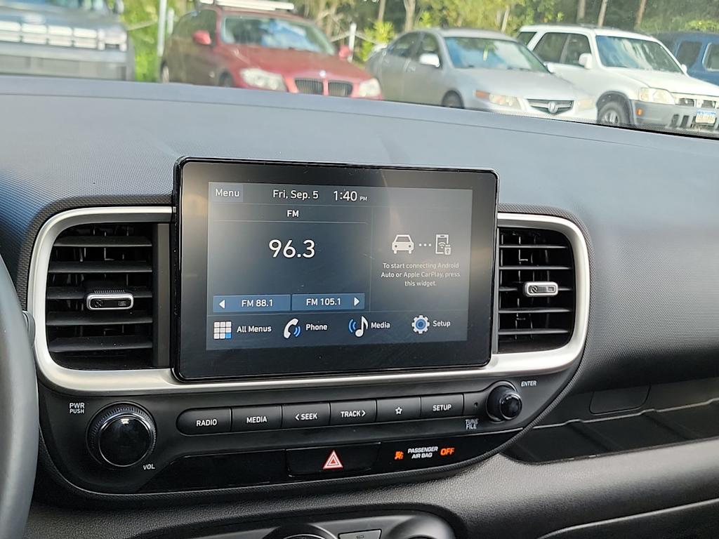 Thumbnail: 2023 Hyundai Venue - 12