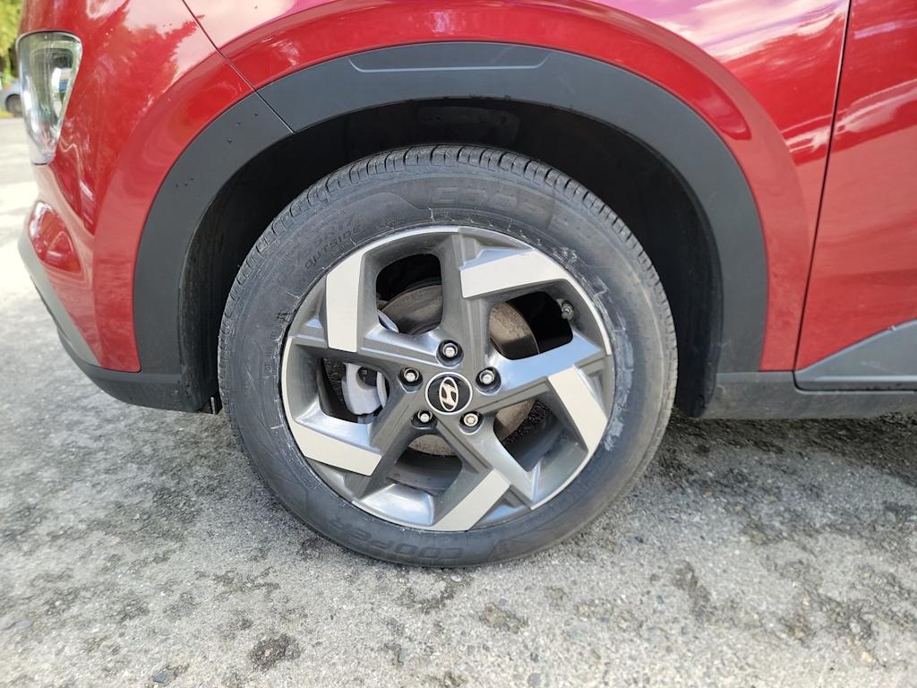 Thumbnail: 2023 Hyundai Venue - 6