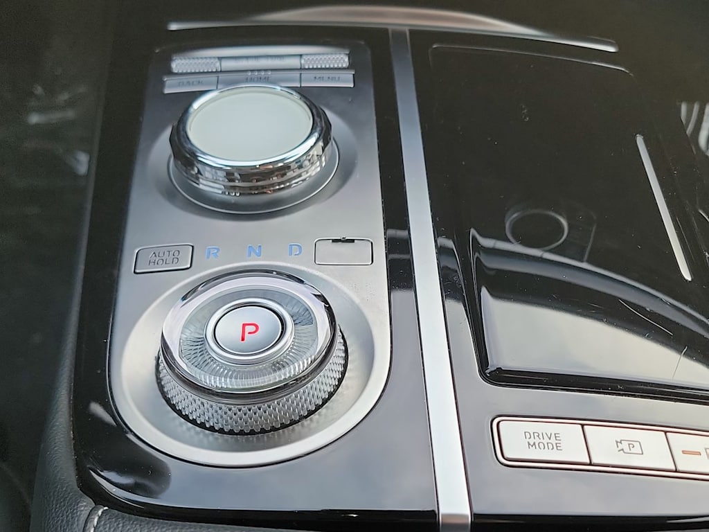 Thumbnail: 2023 Genesis G80 - 26