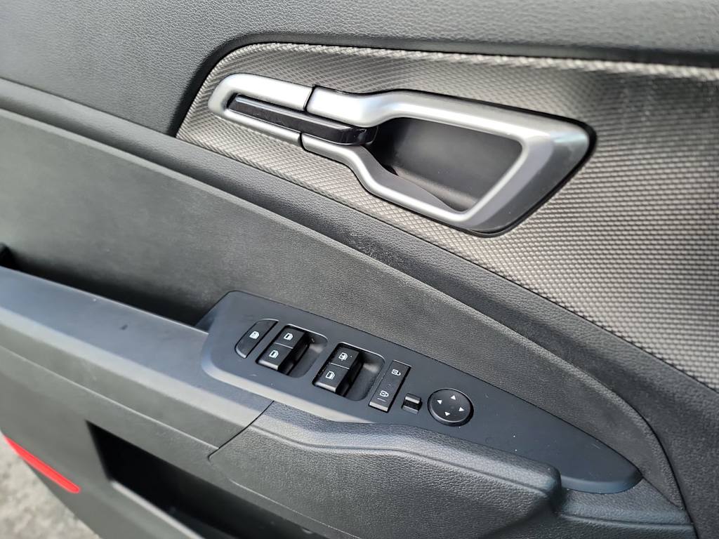 Thumbnail: 2023 Kia Sportage - 22