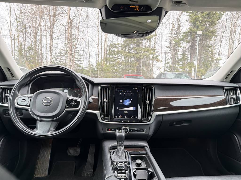 Thumbnail: 2018 Volvo S90 - 8