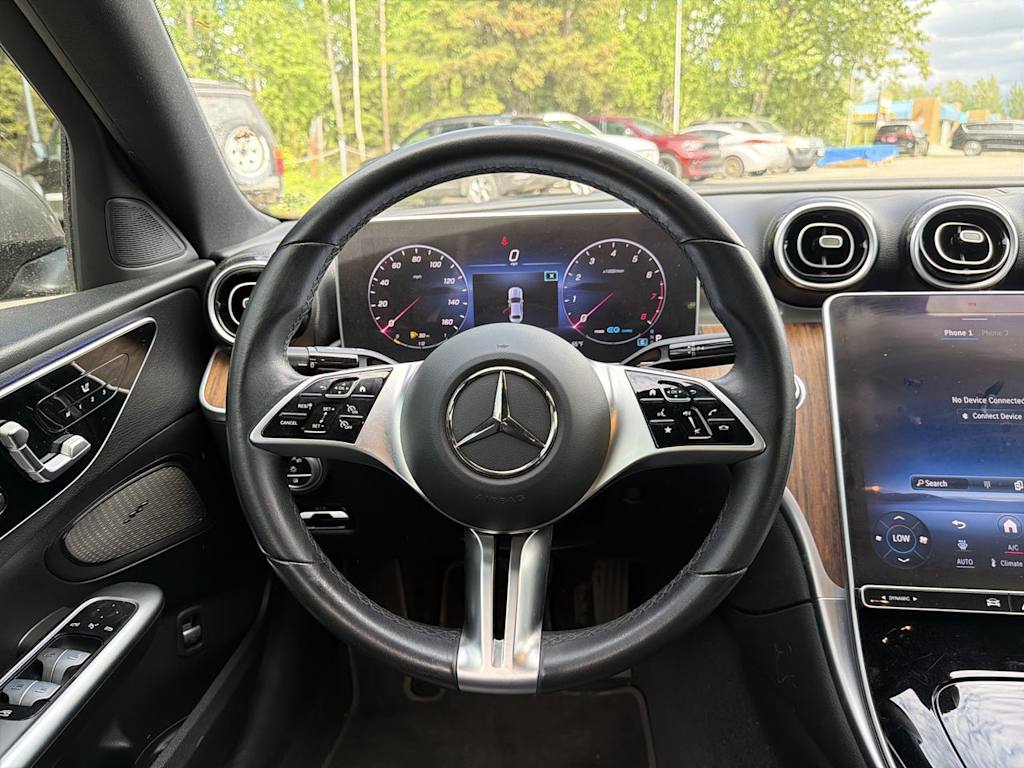 Thumbnail: 2022 Mercedes-Benz C-Class - 2