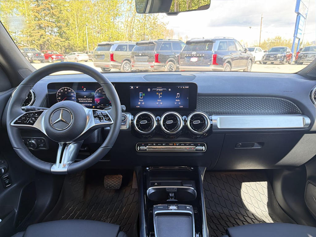 Thumbnail: 2026 Mercedes-Benz GLB - 7